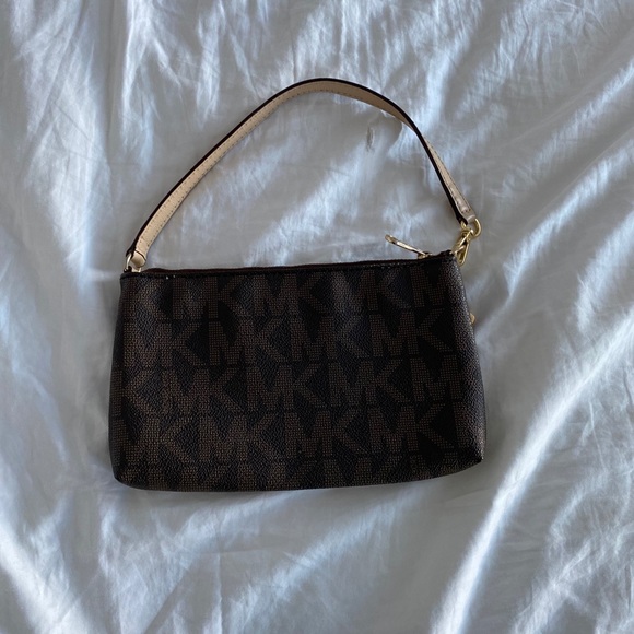 Michael kors mini purse - Picture 3 of 3